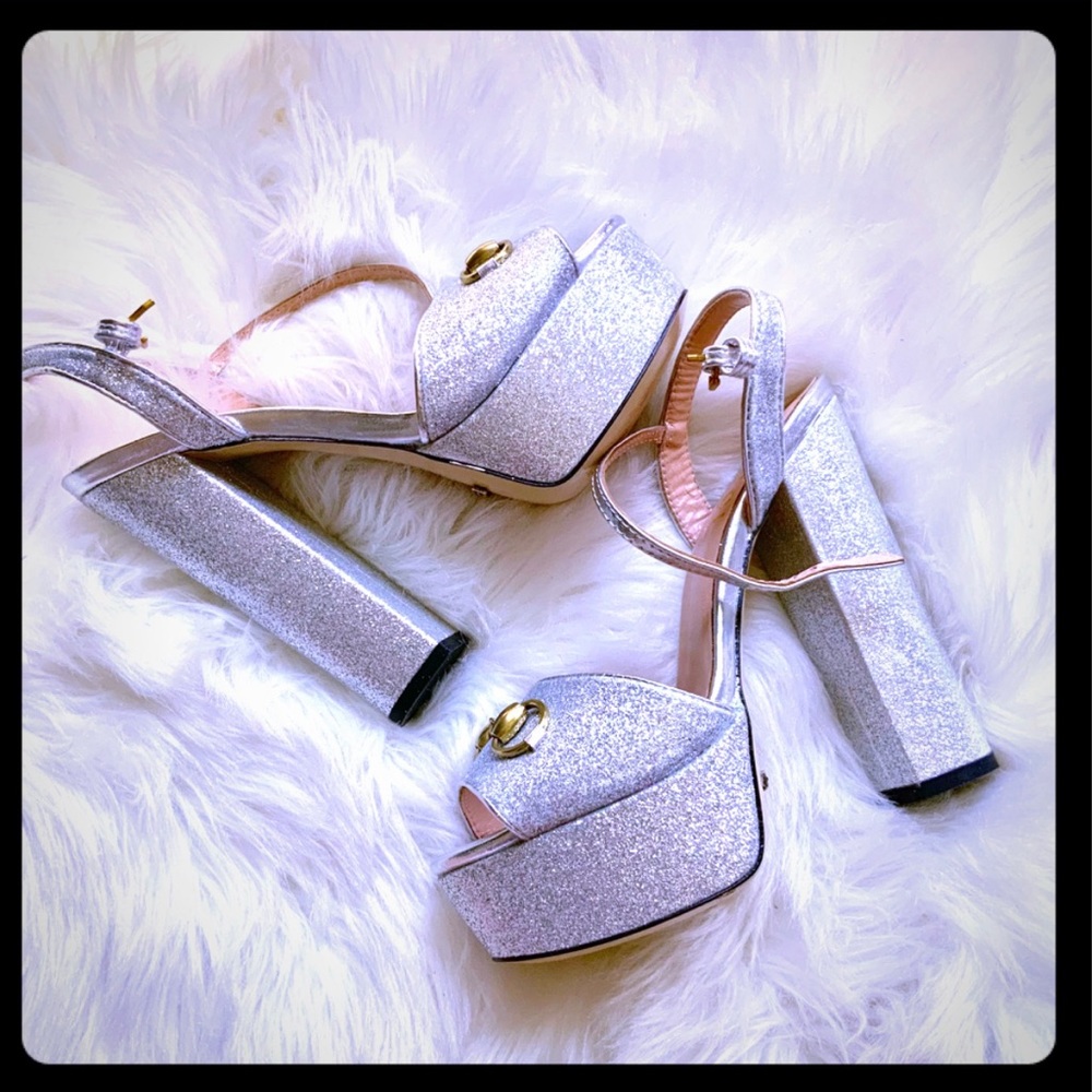 💎Stunning Luxury Sexy Silver glittery thick heels
